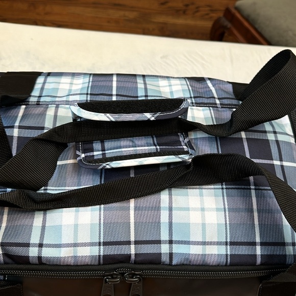 JanSport 72 LITER DUFFEL - Blue Haze Plaid - Picture 6 of 16